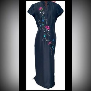 VTG 💯silk DAVID WARREN s8 gown-blk w/floral embroidery-side slit-mandarin collar